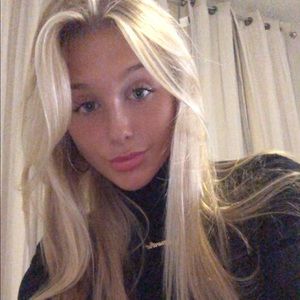 Meet your Posher, Samantha